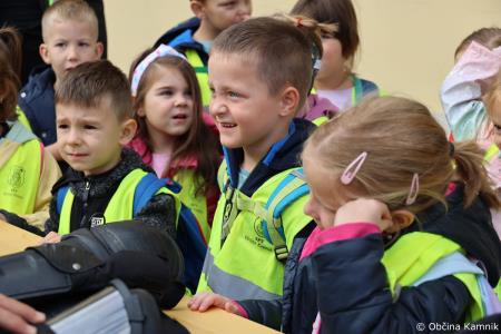 Otroci kamniških šol in vrtcev rajali na Glavnem trgu in se učili o trajnostni mobilnosti (40)